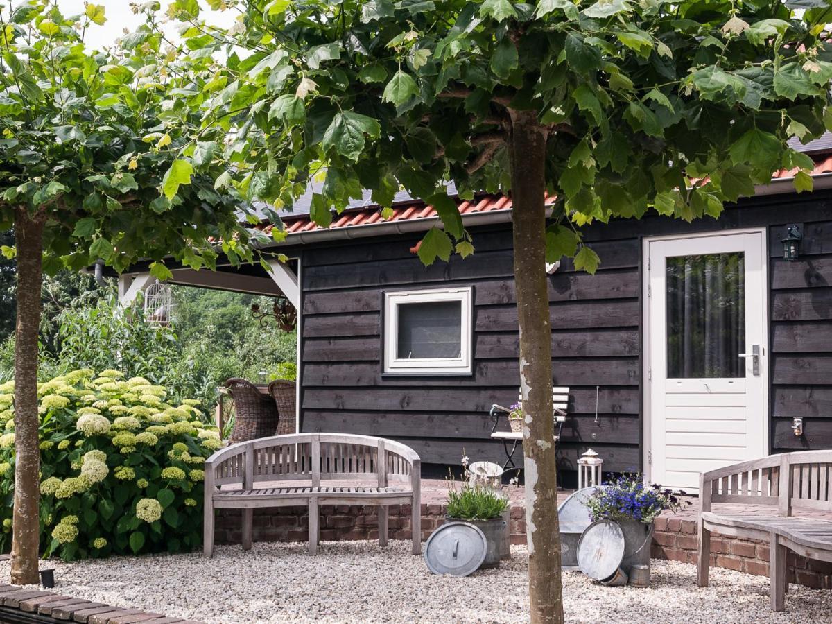 Bed & Breakfast De Schuur Inn Numansdorp Exteriér fotografie